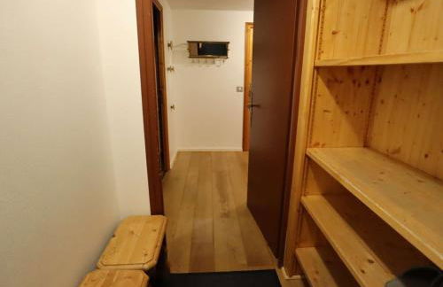 Chalet Familial pour 10 Pers. à Proximité des Pistes et Commerces avec Cheminée et Wifi - FR-1-342-232 - Foto 12