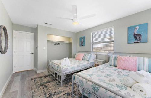 Beach house with game room just minutes from beach - Foto 21