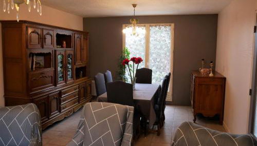 Maison cosy à Sully-sur-Loire, 5 chambres, terrasse, parking, draps et chauffage inclus - FR-1-590-220 - Photo 5