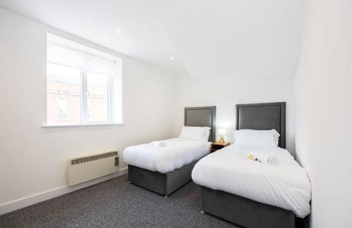 Stanway Apartments- Free Parking & Close To Tram Stop - Photo 50