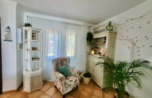 GATU PREMIUM Villa Lurberri piscina privada, 4 dormitorios, 2 baños, parking , jardines, " Preferente mayores de 25 años y familias " ín y barbacoa - Foto 23