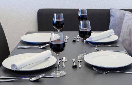 Relax-Apartments - Indoor-Pool - Sauna - Küche - kostenlos Parken - Balkon - teilweise Massagesessel - 85 Zoll Smart-TV - Foto 25