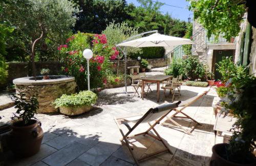 Semi-detached provencal farm with swimming pool - Foto 9