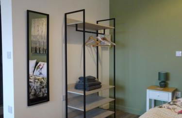 Modern Barn Conversion - Photo 36