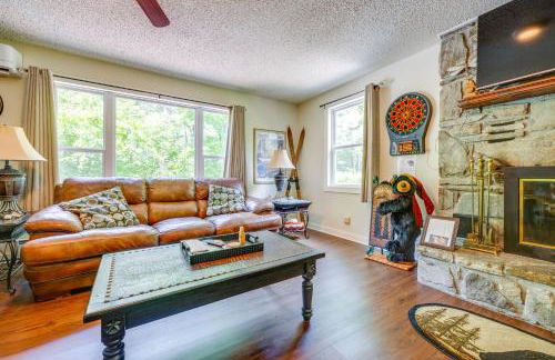 Private Hot Tub and Covered Deck Cozy Whittier Gem - Foto 5