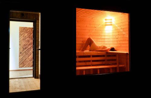 Novosiele Lifestyle Apartments - nad górską rzeką - Strefa relaksu sauna jacuzzi - Bieszczady - Foto 8