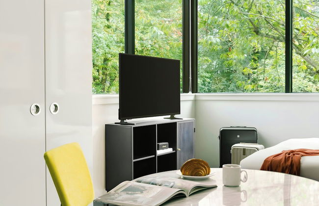 Sonder by Marriott Bonvoy Revival Apartments English Bay - Photo 11