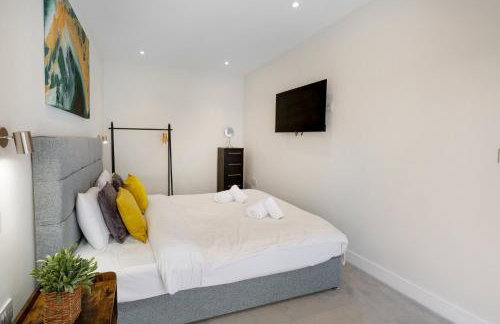Luxury 5 Bedroom, 4 Bathroom Home in Purley - Foto 16