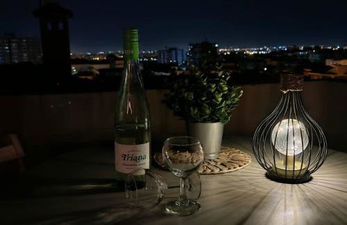 A un metro Sevilla. - Foto 4