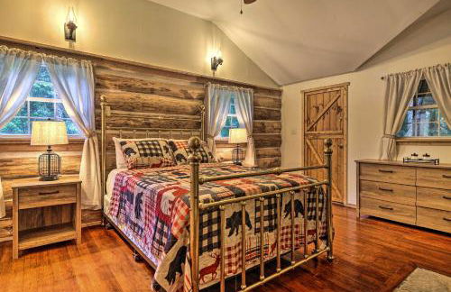 Cabin with Trails and Creek! 23 Mi to Camelback Slopes - Foto 14