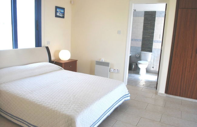 Sea Front Villa, Heated Private Pool, Amazing Location Paphos 323 - Foto 4