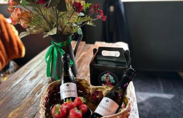 The Velvet Hideaway - Foto 12