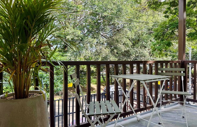 w Amazing Loft w Perfect Balcony in Cali - Photo 3