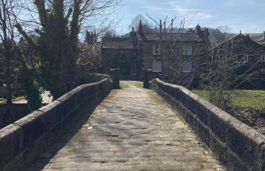 Hebden Bridge Riverside Cottage - Photo 13