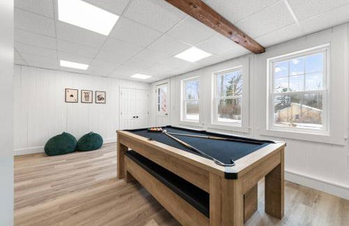 NEW l Modern Comfort wHOT TUB l NH Lakes Region - Foto 10