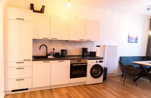 New central 2-3 room apartments with parking near train station & casino - Foto 40