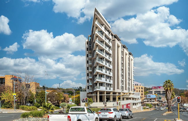 KMG Apartments at The Apex on Smuts - Foto 80