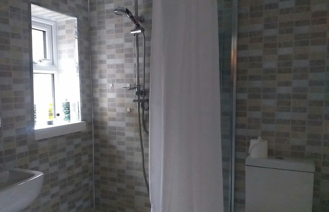 House - Sleeps 2, pet Friendly & Free Parking - Foto 13