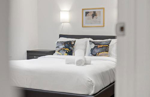 Charming Escape with Hot Tub & Fire Pit Winter Haven! - Foto 5