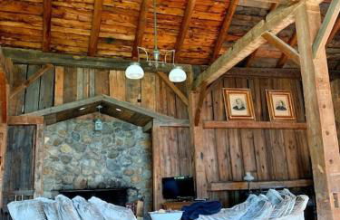 Historic Renovated Barn at Boorn Brook Farm - Manchester Vermont - Photo 38