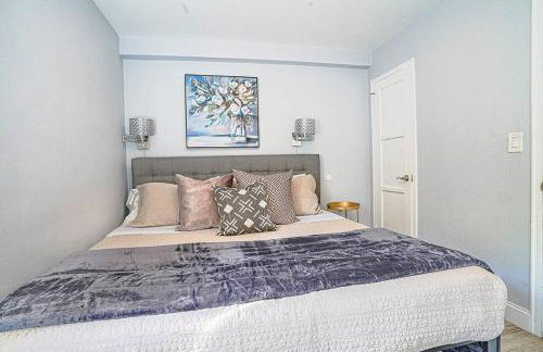 Modern Coastal Downtown, King bed, Work Desk, Kitchen - Foto 8