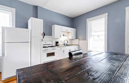 Pet-Friendly Benton Park 1BR Apt with Private Backyard - Foto 18