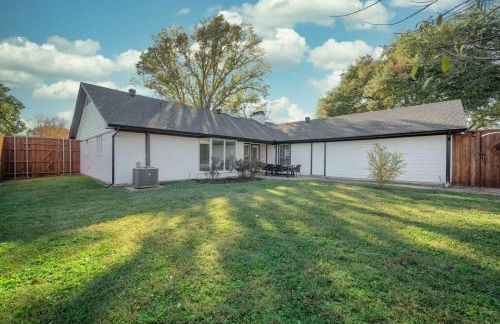 Charming 5BD-3BA in the Heart of Plano -Sleeps 10 - Foto 31