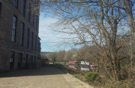 Stylish 3-Bedroom Mill Conversion near Leeds - Foto 29