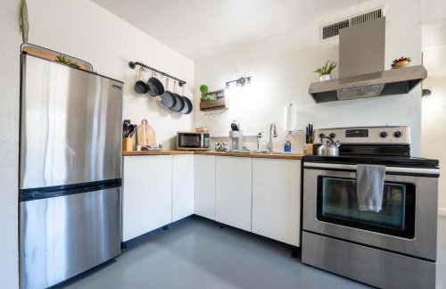 Spring Dream 2BR Apt with Parking in the Heart of DT - Foto 39