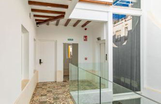 Harinas Central Apartments by Valcambre - Photo 22