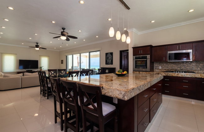 Beachfront Homes by Playa Paradise - Photo 49