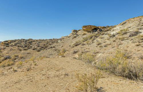 Trail Access On-Site! Scenic Rock Springs Getaway - Foto 26