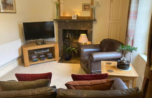 Courtyard Apartment - Photo 17