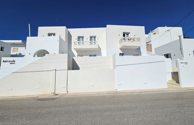 Aristotle Suites - Foto 1