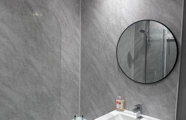 House in Hemingfield, Ideal for Contractors and Long Stays - Foto 2