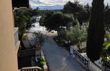 VILLA PUNTA BLAVA - Beachfront Family Villa with Sea View - no pets allowed - Foto 59