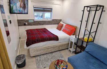 NightRest Homes - Studio Flat - Free Parking - 5 Minutes to Luton airport - Foto 21