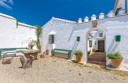 Gorgeous Home In Higuera De La Sierra - Foto 9