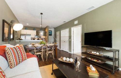 3 Bedrooms S / Lucaya Village Townhouse by RedAwning - Foto 16