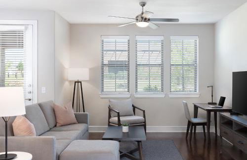 AVE Las Colinas - Short Stay Furnished Apartment - Foto 3