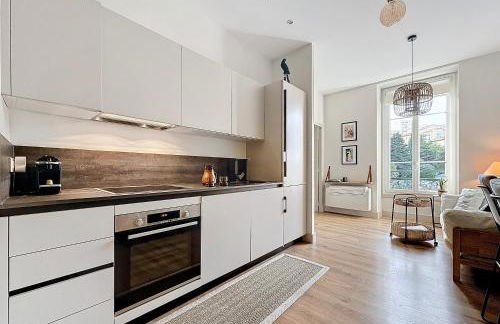 Charming 2-Bedroom Retreat Near City Center with Excellent Transport Links - Foto 10