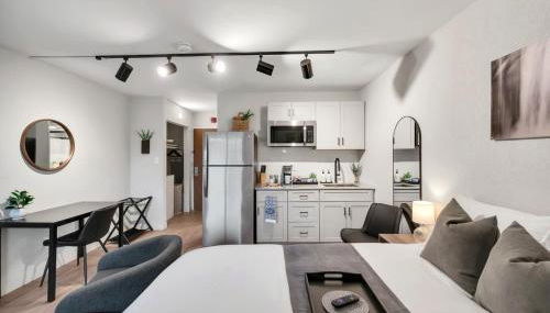 Modern Midtown Studio and Private Balcony - Foto 2