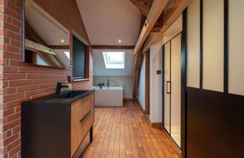 Evasion chic, spa et sauna sous les toits - Foto 3