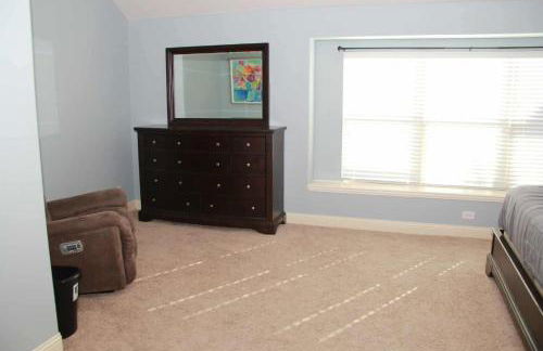 Cozy 4 bedroom home with Greenbelt views in Oak Point - Foto 17