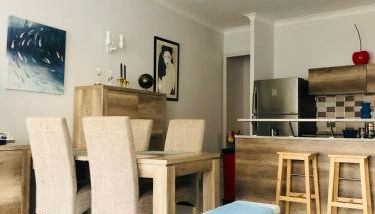 CHARMING APARTMENT NEAR THE BEACH - Photo 4