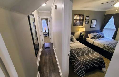 Downtown Kzoo with 3rd Floor Arcade Room - Foto 50