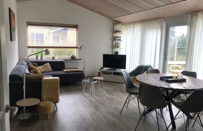 Holiday Home With Private Garden by the sea - Foto 9