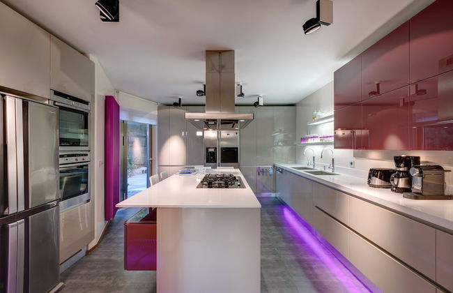 Luxurious Villa Philoxenia - Photo 8