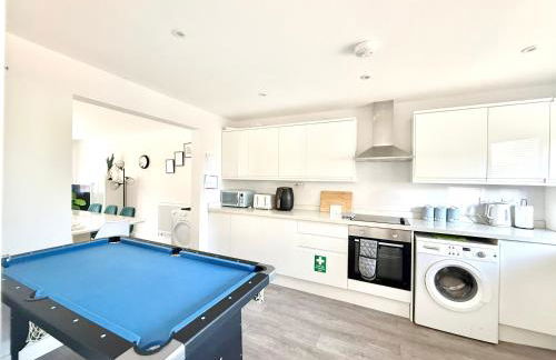 Stunning Five Bedroom Holiday Home in Chartham Canterbury with Hot Tub - Foto 5