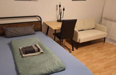 Kleines Appartement mit Terasse - Foto 2